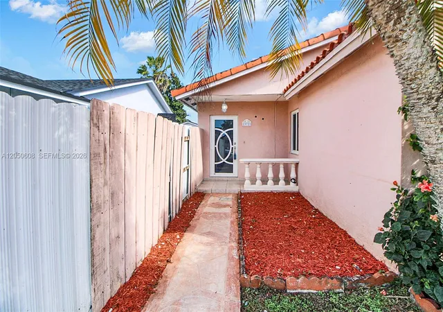 4th image of 19721 Sw 122Nd Pl, Miami, FL 33177 | MLS# A12050608