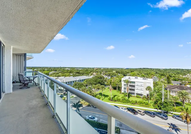 Photo 3 of Condo for sale at 3554 Ocean Dr, Vero Beach, FL 32963 | MLS# B26050340 | Listing updated on 2026-10-07