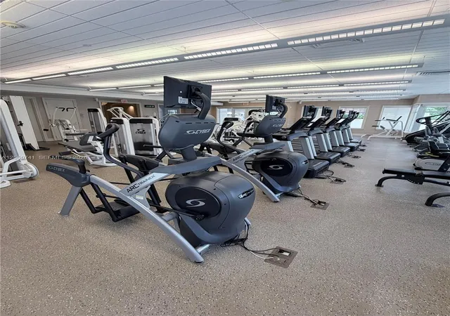 2nd image of 20000 E Country Clb Dr, Miami, FL 33180