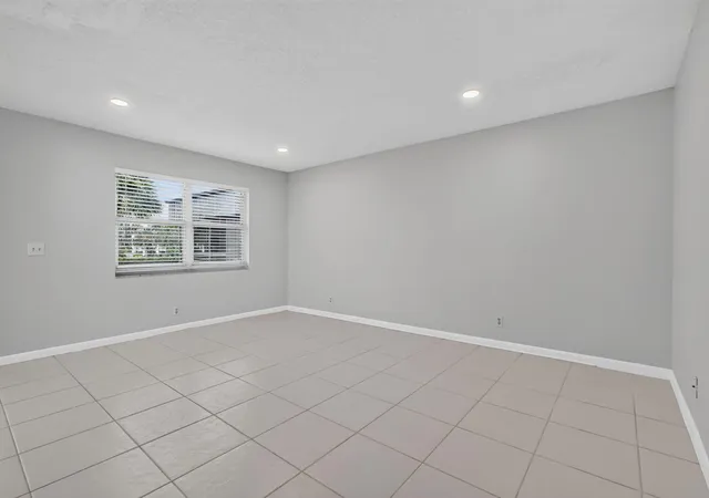 Homes for sale in Delray Beach, FL | 40 Burgundy A, Delray Beach, FL 33484 | MLS# B26050398