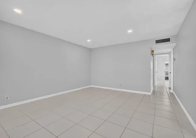 Homes for sale in Delray Beach, FL | 40 Burgundy A, Delray Beach, FL 33484 | MLS# B26050398