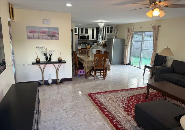 Homes for sale in Boca Raton, FL | 4280 N Dixie Hwy, Boca Raton, FL 33431 | MLS# A12050415
