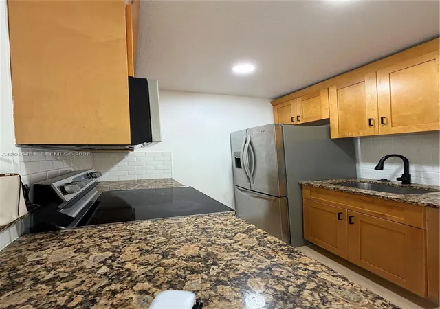 2nd image of 2 Crossings Cir H #H, Boynton Beach, FL 33435 | MLS# A12050481