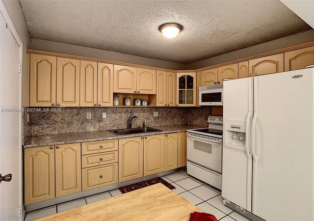 4th image of 12830 Sw 43Rd Dr #163B, Miami, FL 33175 | MLS# A12050823