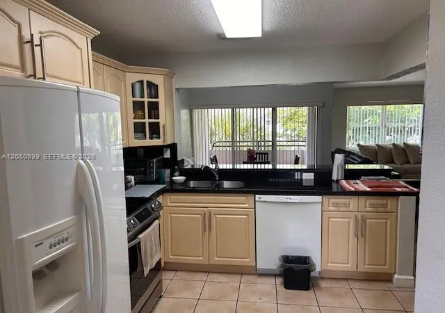 3rd image of 11201 Nw 7Th St, Miami, FL 33172