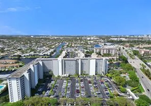 2nd image of 801 S Federal Hwy #604, Pompano Beach, FL 33062 | MLS# B26050512