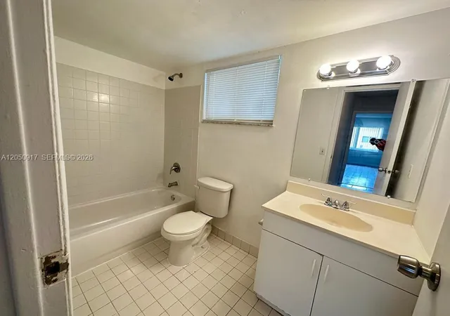 Homes for sale in Miami Gardens, FL | 505 Nw 177Th St #111, Miami Gardens, FL 33169 | MLS# A12050917