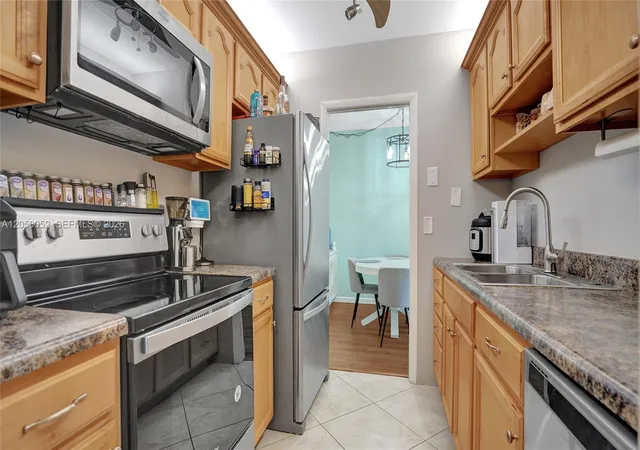 Homes for sale in Pompano Beach, FL | 400 N Riverside Dr, Pompano Beach, FL 33062