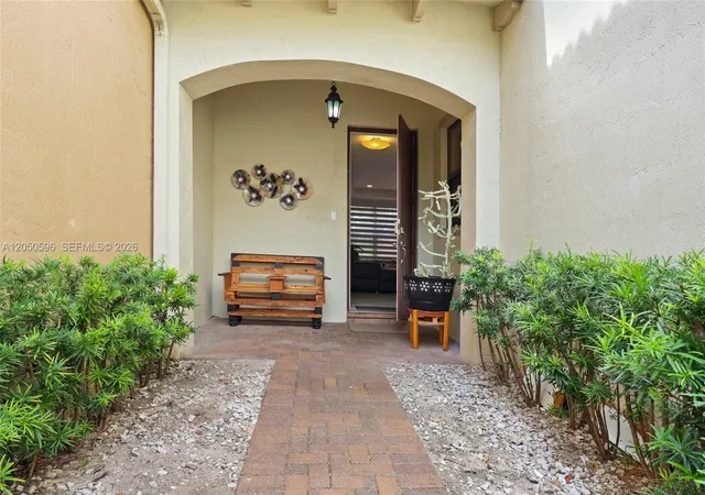 Homes for sale in Cutler Bay, FL | 8932 Sw 228Th Ln, Cutler Bay, FL 33190 | MLS# A12050596