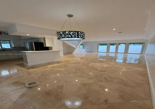 4th image of 7312 Gary Ave, Miami Beach, FL 33141 | MLS# A12045956