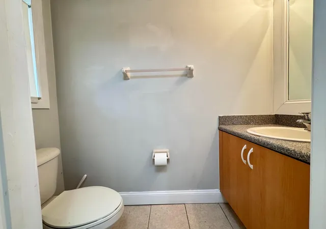 Photo 4 of Townhouse for sale at 945 Imperial Lake Rd, West Palm Beach, FL 33413 | MLS# B26050591 | Listing updated on 2026-09-23