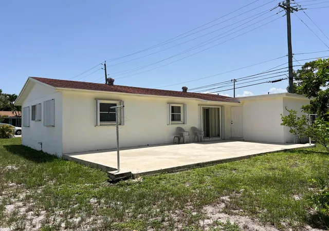3rd image of 816 24Th Ave N, Lake Worth Beach, FL 33460 | MLS# B26050672