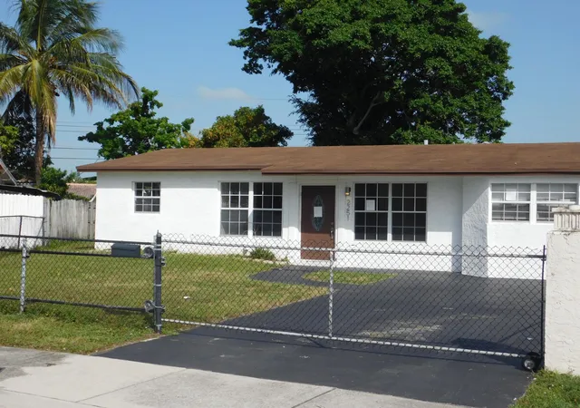 2nd image of 2251 Nw 29th Ter, Fort Lauderdale, FL 33311 | MLS# B26050694