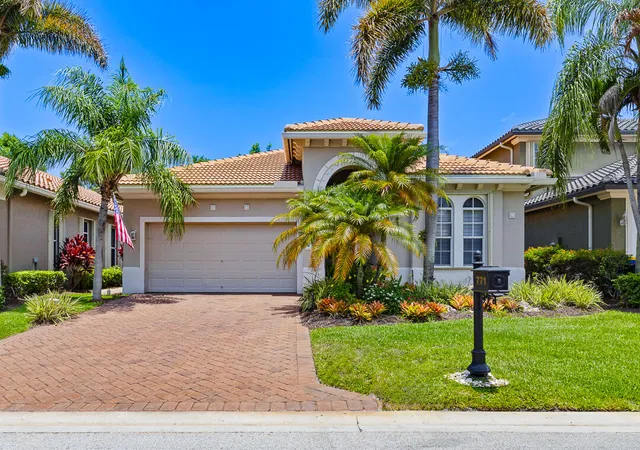 Photo 3 of Single family home for sale at 771 Sw Pebble Ln, Palm City, FL 34990 | MLS# B26050709 | Listing updated on 2026-10-07