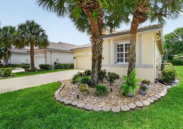 Photo 2 of Single family home for sale at 9575 Sandpiper Shrs Way, Royal Palm Beach, FL 33411 | MLS# B26050748 | Listing updated on 2026-09-23