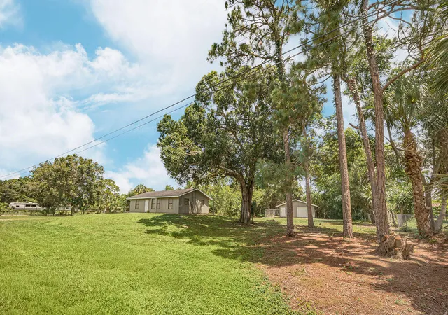 4th image of 18565 47Th Ave N, Loxahatchee, FL 33470 | MLS# B26050756
