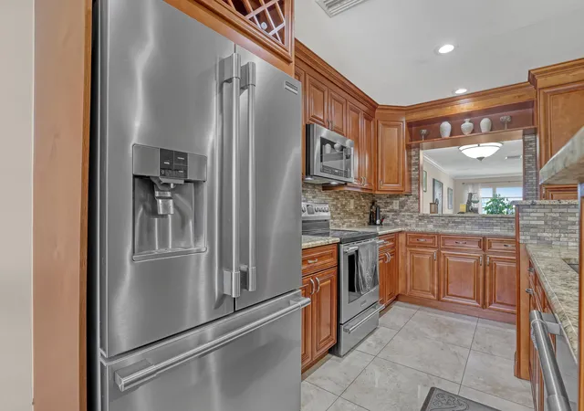 Homes for sale in Delray Beach, FL | 5620 Spindle Palm Ct #E, Delray Beach, FL 33484 | MLS# B26050802