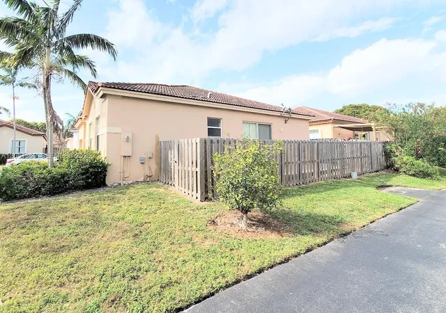 Homes for sale in Cutler Bay, FL | 21460 Sw 90th Ct, Cutler Bay, FL 33189 | MLS# A12051359