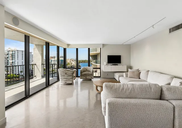 3rd image of 936 Intracoastal Dr #12h, Fort Lauderdale, FL 33304 | MLS# B26050833