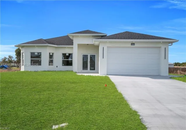 Homes for sale in Lehigh Acres, FL | 2909 63rd St W, Lehigh Acres, FL 33971 | MLS# A12051393