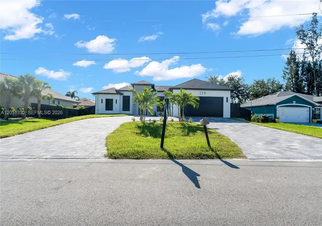 Homes for sale in Cape Coral, FL | 129 Sw 34th Ave, Cape Coral, FL 33991 | MLS# A12051330