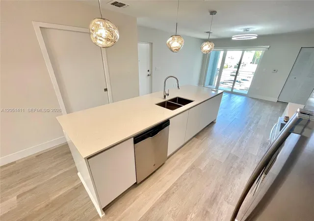 1st image of 2535 Ne 193rd St #3212, Miami, FL 33180 | MLS# A12051411