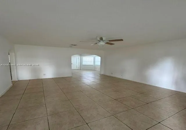 11th image of 2628 Fletcher Ct, Hollywood, FL 33020 | MLS# A12051450