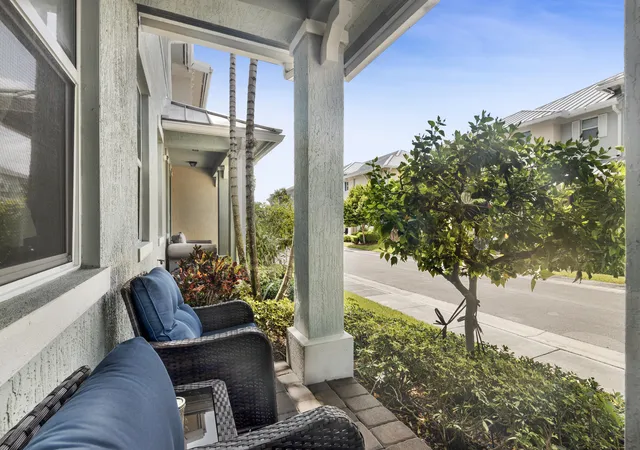 Photo 2 of Townhouse for sale at 3964 Poinciana Ln, Hollywood, FL 33021 | MLS# B26050903 | Listing updated on 2026-10-09
