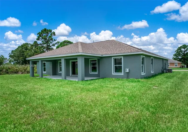 4th image of 5618 Cortez Blvd, Sebring, FL 33872 | MLS# A12050336