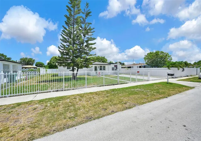 Homes for sale in Miami Gardens, FL | 3320 Nw 172nd Ter, Miami Gardens, FL 33056 | MLS# A12040096