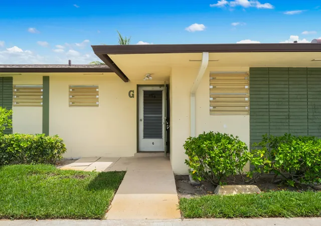 1st image of 2915 Crosley Dr W #G, West Palm Beach, FL 33415 | MLS# B26051039
