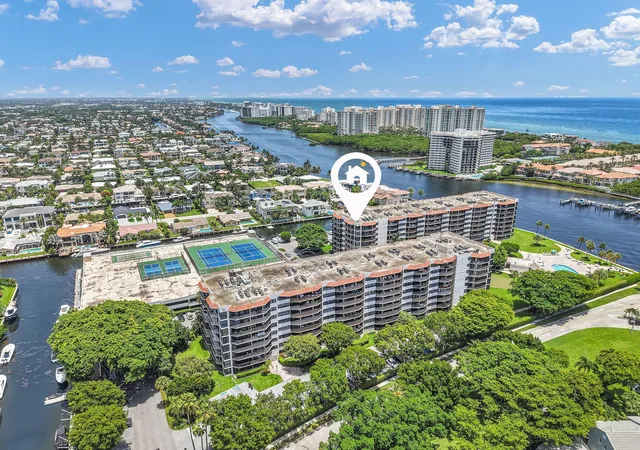 Photo 3 of Sale Pending at 899 Jeffery St #301, Boca Raton, FL 33487 | MLS# B26051045 | Listing updated on 2026-10-06