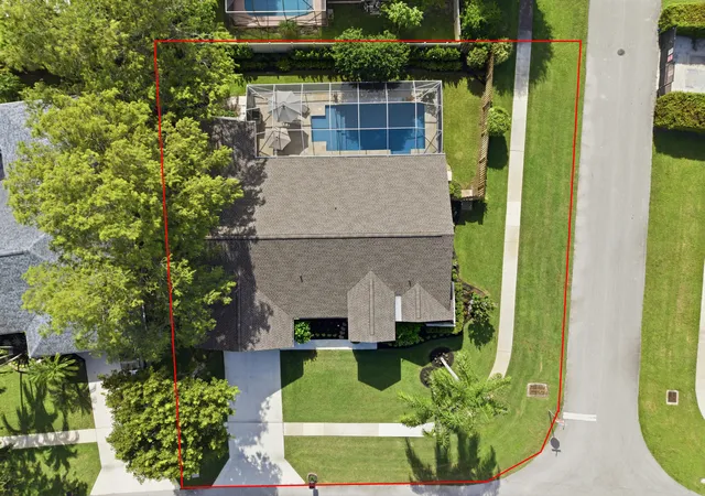 Photo 1 of Sale Pending at 805 Daffodil Dr, Wellington, FL 33414 | MLS# B26051048 | Listing updated on 2026-09-12