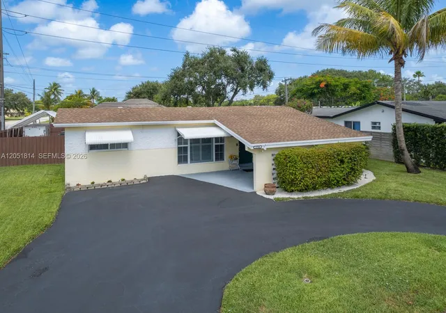 Homes for sale in Hollywood, FL | 1700 N Park Rd, Hollywood, FL 33021 | MLS# A12051814