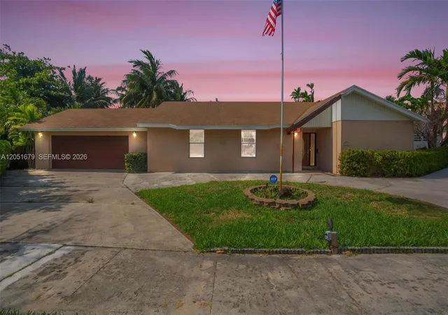 Homes for sale in Hollywood, FL | 2917 Mckinley St, Hollywood, FL 33020 | MLS# A12051679