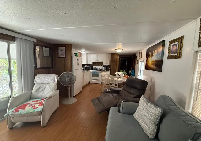 Homes for sale in Lake Worth Beach, FL | 21 Palm Dr #21, Lake Worth Beach, FL 33461 | MLS# B26051179