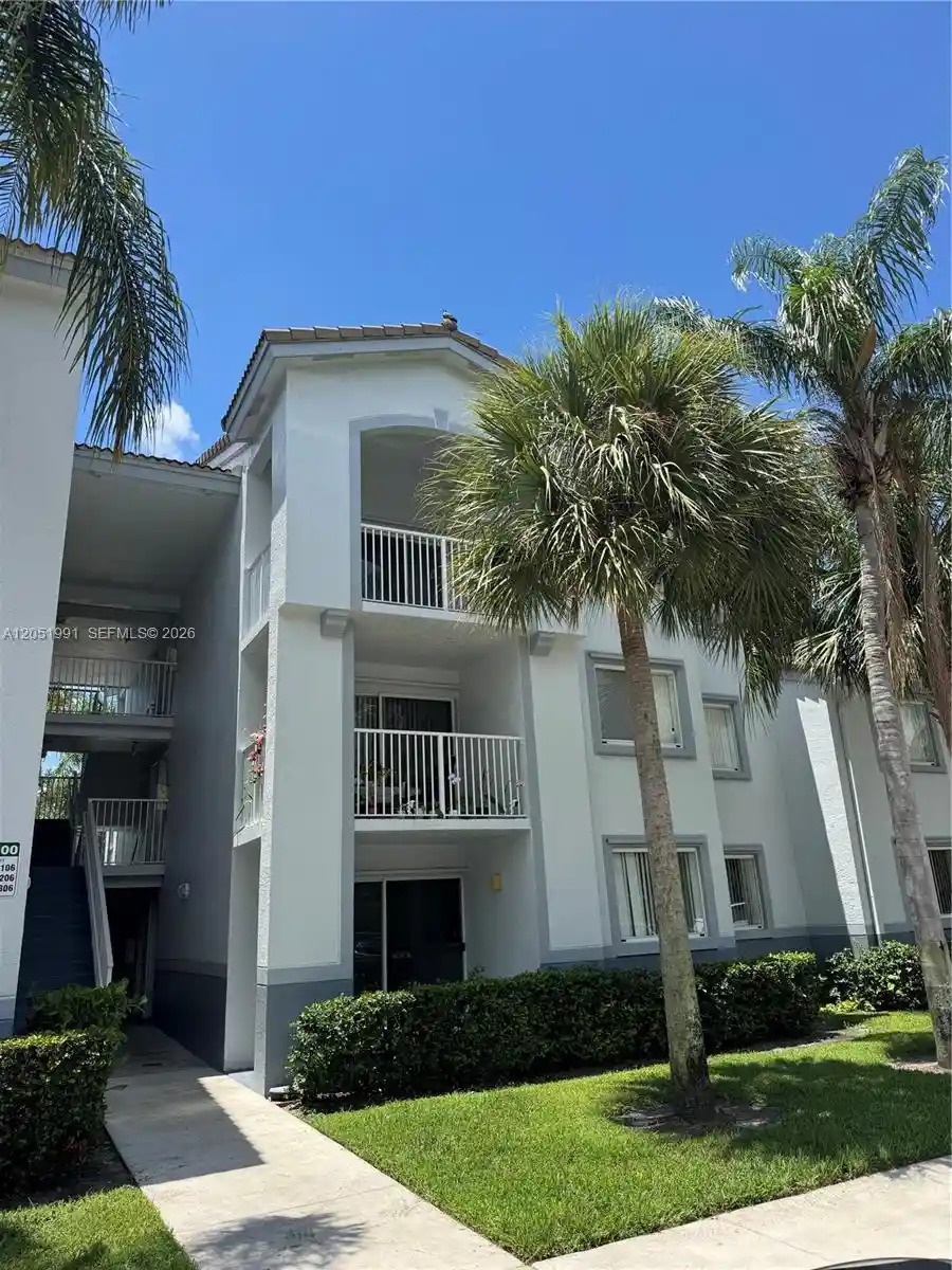Condo for sale at 2600 S University Dr #103, Davie, FL 33328 | MLS# A12051991