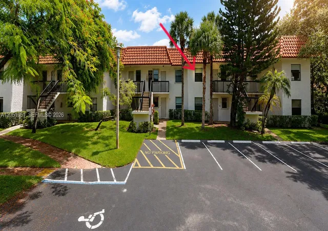 2nd image of 15701 W Waterside Cir #205, Sunrise, FL 33326 | MLS# A12051951