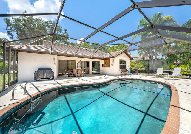 Photo 3 of Single family home for sale at 5794 Lonewood Ct, Jupiter, FL 33458 | MLS# B26051248 | Listing updated on 2026-10-07