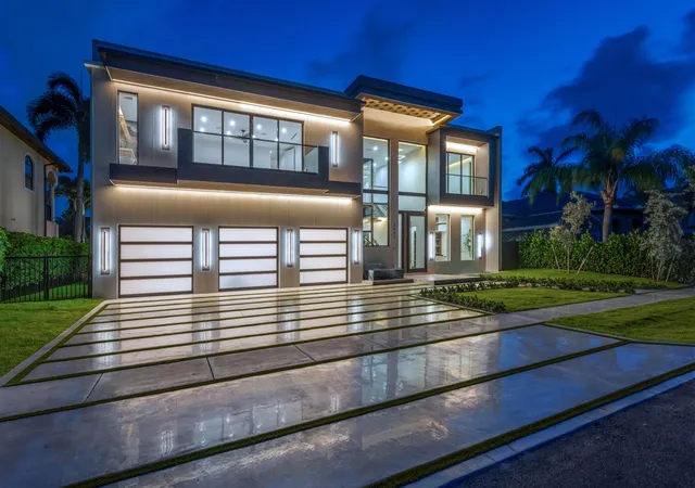 Photo 3 of Mansion for sale at 2441 Ne 48th Court, Lighthouse Point, FL 33064 | MLS# B26051272 | Listing updated on 2026-09-23