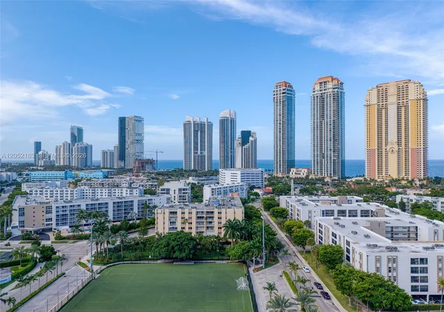 4th image of 200 178Th Dr #711, Sunny Isles Beach, FL 33160 | MLS# A12052163