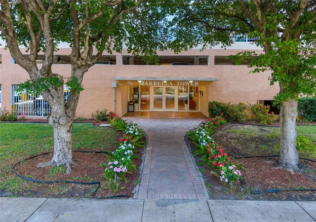 5th image of 200 178Th Dr #711, Sunny Isles Beach, FL 33160 | MLS# A12052163