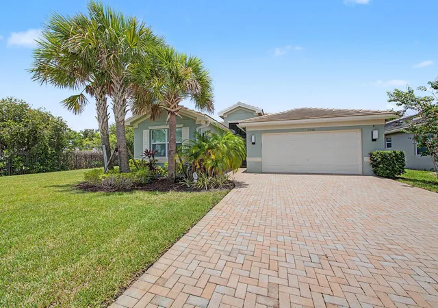 4th image of 12000 Sw Bristol Bay Dr, Port St Lucie, FL 34987 | MLS# B26051410