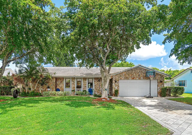 Photo 1 of Single family home for sale at 348 Sandpiper Ave, Royal Palm Beach, FL 33411 | MLS# B26051478 | Listing updated on 2026-09-23