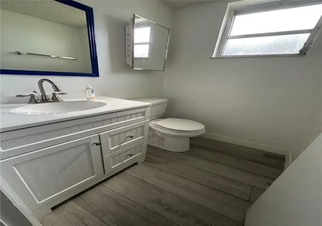 2nd image of 3777 NW 78th Ave, Davie, FL 33024