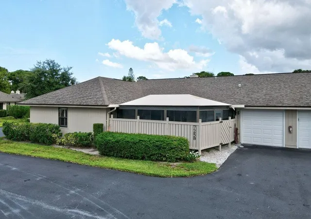 Photo 1 of Sale Pending at 725 Timber Ridge Trl Sw #Unit B, Vero Beach, FL 32962 | MLS# B26051494 | Listing updated on 2026-09-12