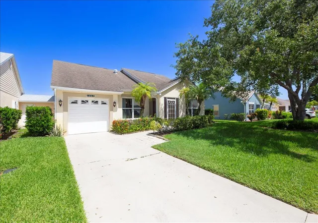 4th image of 1065 Nw Tuscany Dr, Port St Lucie, FL 34986 | MLS# B26051522