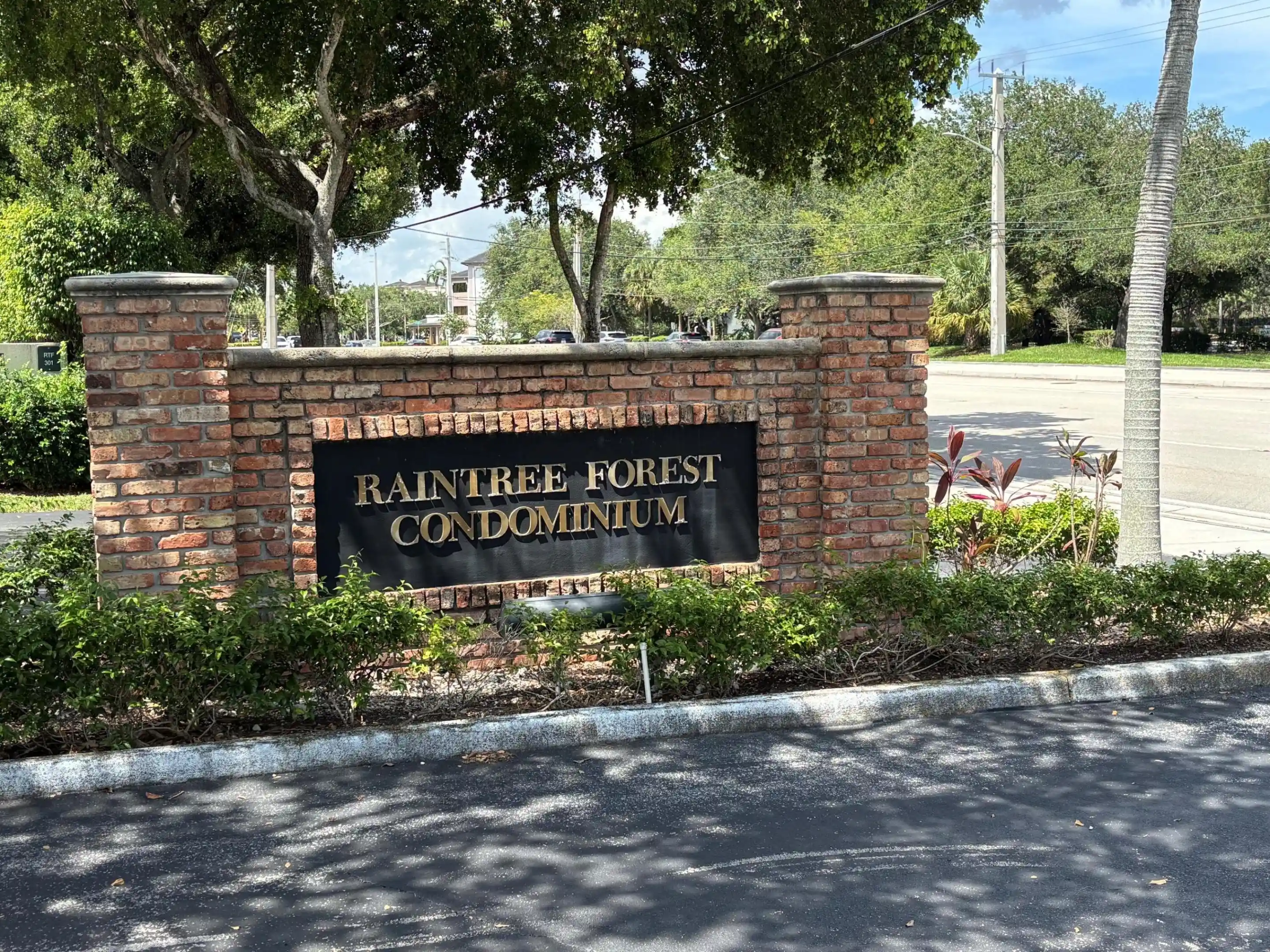 Condo for sale at 301 N Pine Is Rd #105, Plantation, FL 33324 | MLS# B26051527