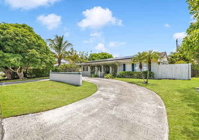 30th image of 3830 Ne 22nd Ter, Lighthouse Point, FL 33064 | MLS# B26051661