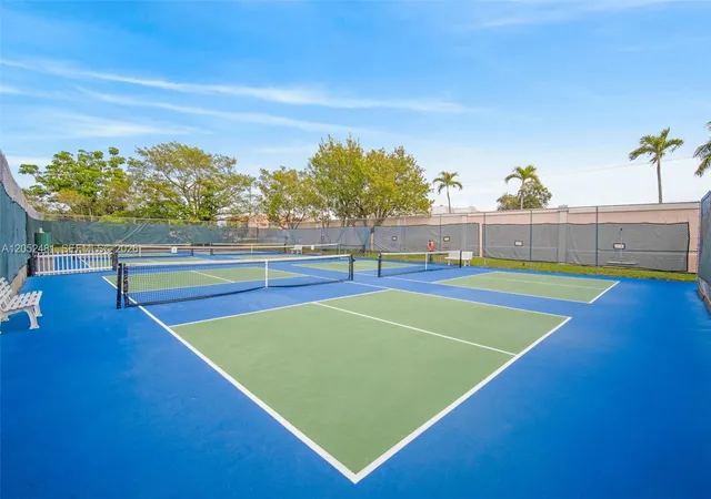 2nd image of 8851 Sunrise Lakes Blvd, Sunrise, FL 33322